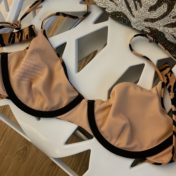 🐯🖤tori praver bikini top ⭐️🖤 - Picture 7 of 10